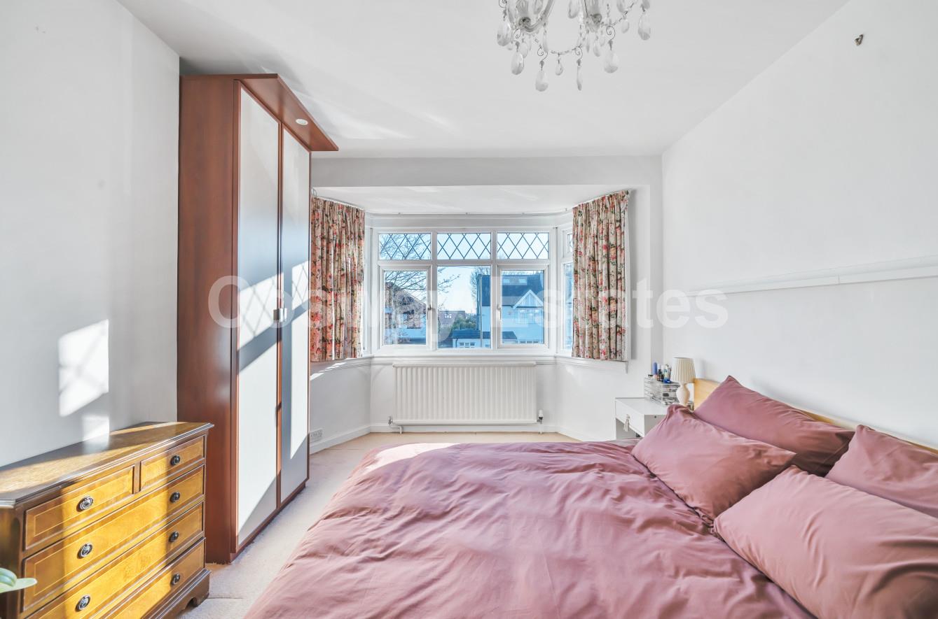Hillside Grove, Mill Hill, NW7, Mill Hill